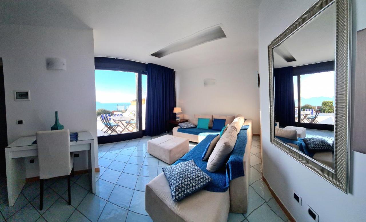 Guest House Villa Il Gabbiano Ponza Exterior foto